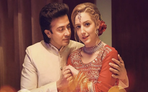 ‘রাজকুমার’র পোস্টার নিয়ে মার্কিন নায়িকার ক্ষোভ 