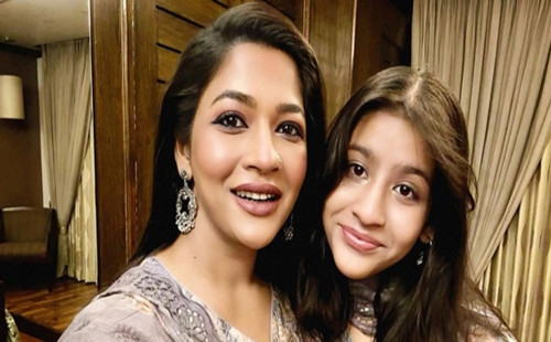 মা’ হিসেবে ইতিহাস গড়লেন আজমেরী হক বাঁধন 