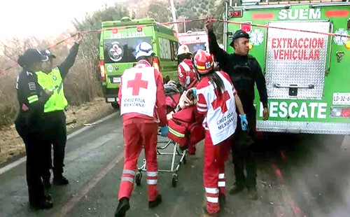 মেক্সিকোতে সড়ক দুর্ঘটনায় ১৪ জনের মৃত্যু 