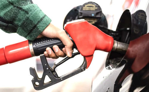 পেট্রোল অকটেন ডিজেল ও কেরোসিনের দাম বাড়ল 