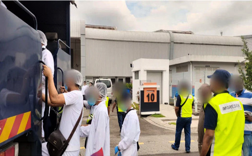 মালয়েশিয়ায় বাংলাদেশিসহ আটক হলেন ৫২ অবৈধ অভিবাসী 