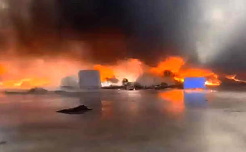 ইসরায়েলের সেনা ঘাঁটিতে ভয়াবহ আগুন 