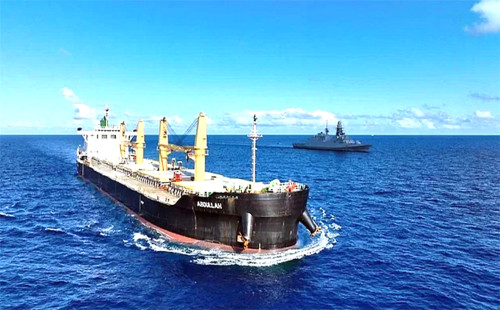 সাগরে জলদস্যু আতঙ্ক, জাহাজে যুক্ত হচ্ছে আর্মড গার্ড 