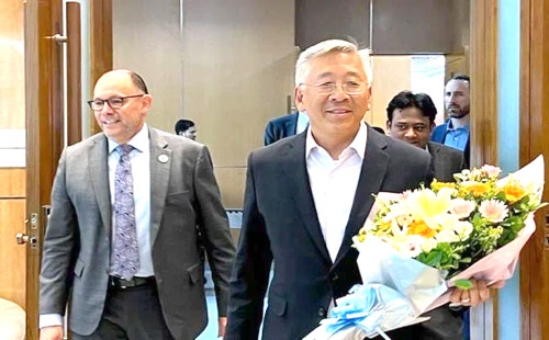 ঢাকা ছাড়লেন ডোনাল্ড লু 