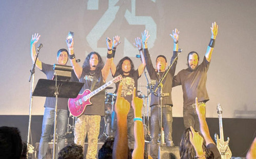 আর্টসেলের ২৫ বছর উদযাপন ট্যুরে কানাডায় সব কনসার্ট সোল্ড আউট 