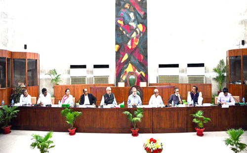 সারাদেশে রেলের বেদখলে থাকা জমির উদ্ধারকাজ দ্রুত শুরুর সুপারিশ 