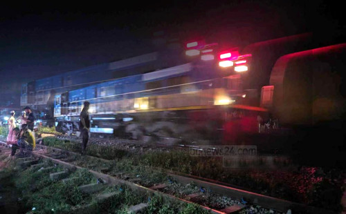 বগি ফেলে রেখেই ৪ কিলোমিটার এগিয়ে গেলো ট্রেন 