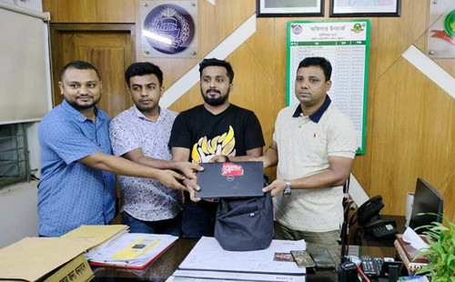 'হ্যালো সিএমপি' সেবায় ফিরে পেল হারানো ল্যাপটপ 