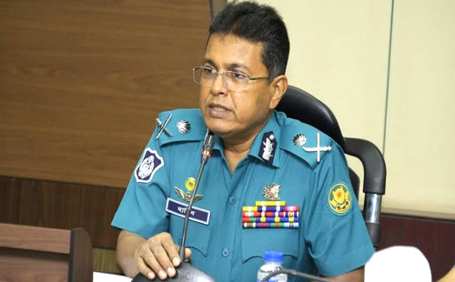 ঈদে পুলিশ সদস্যদের দায়িত্ব পালনে সতর্ক থাকার নির্দেশ 