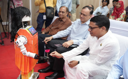 বুয়েটে অত্যাধুনিক ন্যানো ল্যাব স্থাপনের ঘোষণা দিলেন পলক 