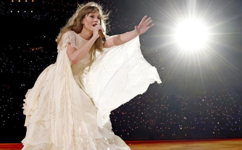 টেলর সুইফটের কনসার্টে ভক্তদের উন্মাদনা, ফের ভূমিকম্প!