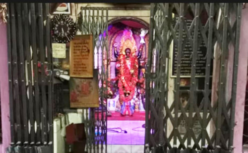 সীতাকুণ্ডে গ্রিল কেটে মন্দিরে চুরি 