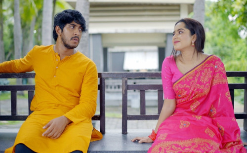 গোপাল ভাড়, সিরাজউদৌল্লা, কুবের, কপিলা, লাবন্য এক হয়েছেন যেখানে