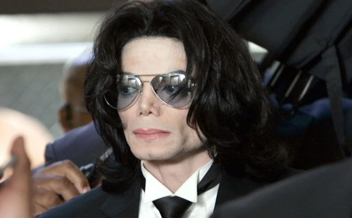 মাইকেল জ্যাকসনের ঋণ ৬ হাজার কোটি টাকা, পাওনাদার ৬৫ জন 