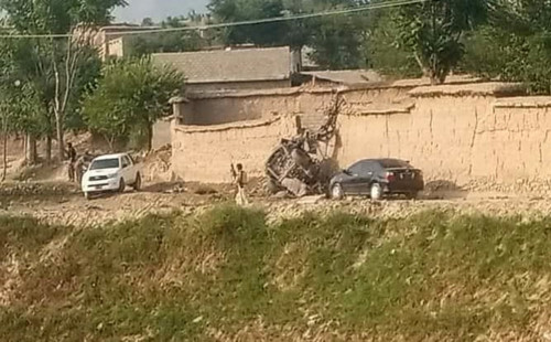 পাকিস্তানে বোমা হামলায় সাবেক সিনেটরহ নিহত ৫ 