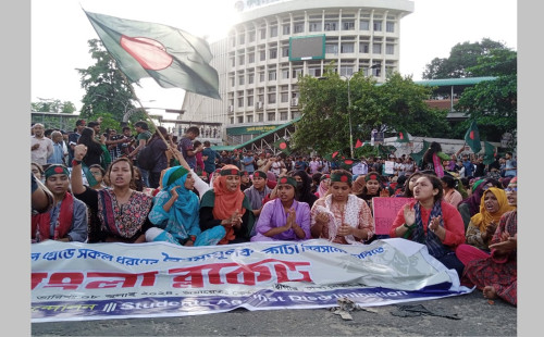 কোটা সংস্কারের দাবিতে আজও ‌‘বাংলা ব্লকেড’ 
