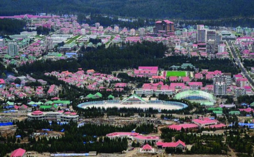 পর্যটকদের জন্য দরজা খুলছে উত্তর কোরিয়া 