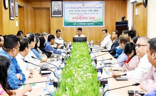 কোনো কার্যক্রম যেন স্থবির অবস্থায় না থাকে: কর্মসংস্থান উপদেষ্টা 
