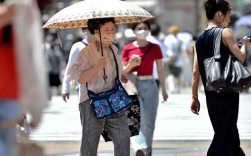 নিঃসঙ্গতায় ডুবছে জাপান: ছয় মাসে একাকী মারা গেছে প্রায় ৪০ হাজার মানুষ! 