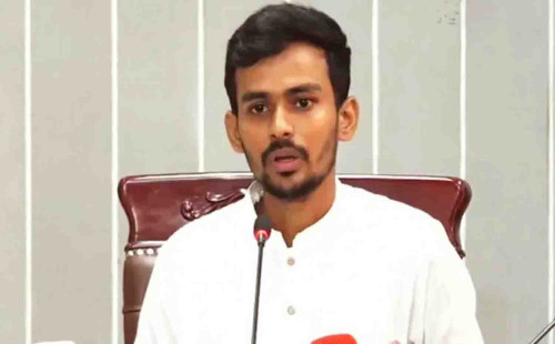 খেলা ও রাজনীতি একইসঙ্গে উচিত না: ক্রীড়া উপদেষ্টা