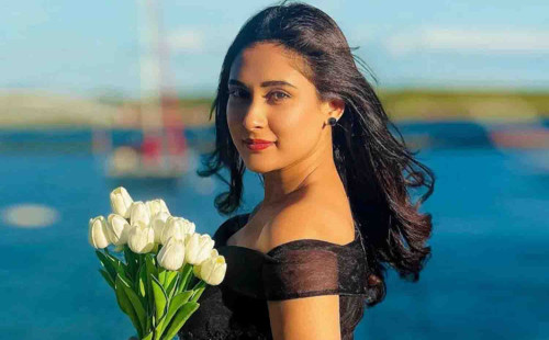 সিনেমার ‘সাবা’ টিউলিপ হাতে টরন্টোতে কী করছেন? 