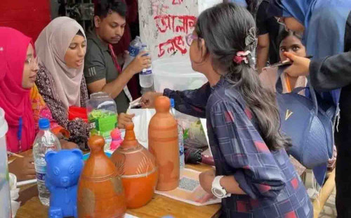 ত্রাণের টাকা বন্যার্তদের না দিয়ে ব্যাংকে কেন রেখেছেন সমন্বয়করা? 