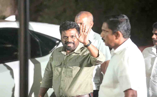 শ্রীলঙ্কার নতুন প্রেসিডেন্ট বামপন্থী দিশানায়েকে 