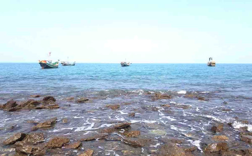 মিয়ানমারের নৌবাহিনীর গুলিতে নিহত ১, ৬০ জেলে অপহৃত