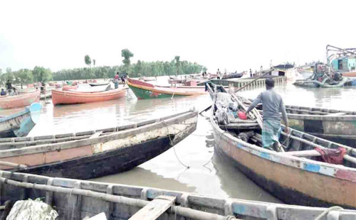 ২২ দিনের জন্য মাছ ধরায় নিষেধাজ্ঞা